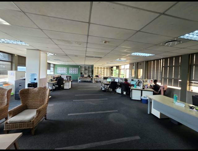 24,253M² WAREHOUSE TO LET IN STORMILL